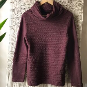 Magnolia Grace softest sweater sz S